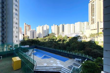 Vista do Quarto 2 de apartamento para alugar com 3 quartos, 95m² em Sion, Belo Horizonte