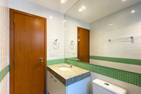 Banheiro de apartamento para alugar com 3 quartos, 95m² em Sion, Belo Horizonte