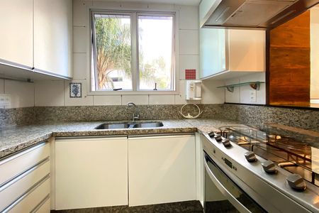 Apartamento para alugar com 95m², 3 quartos e 2 vagas Apartamento para alugar com 95m², 3 quartos e 2 vagasCozinha