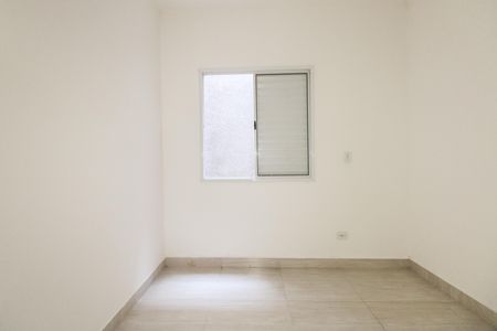 Quarto 1 de apartamento para alugar com 2 quartos, 39m² em Vila Nova Savoia, São Paulo