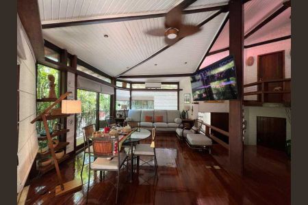 Casa de Condomínio à venda com 3 quartos, 500m² em Itanhangá, Rio de Janeiro