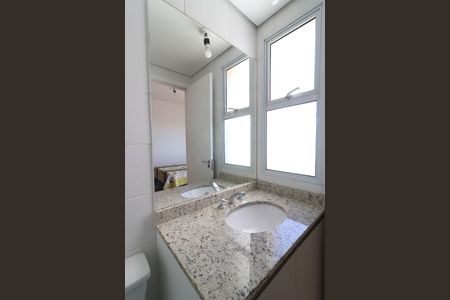 Banheiro da Suíte de apartamento para alugar com 2 quartos, 66m² em Ponte Preta, Campinas