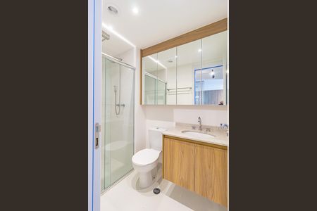 Apartamento à venda com 50m², 2 quartos e sem vaga Apartamento à venda com 50m², 2 quartos e sem vagaBanheiro