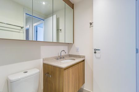 Apartamento à venda com 50m², 2 quartos e sem vaga Apartamento à venda com 50m², 2 quartos e sem vagaBanheiro