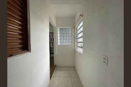 Casa para alugar com 70m², 2 quartos e 1 vaga Casa para alugar com 70m², 2 quartos e 1 vagaCorredor