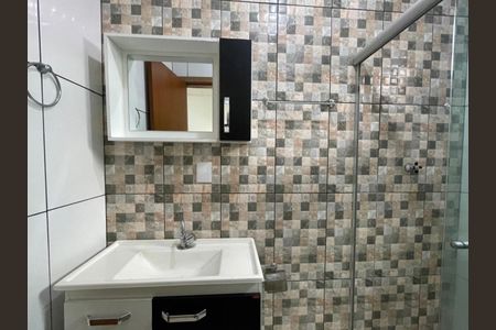 Casa para alugar com 70m², 2 quartos e 1 vaga Casa para alugar com 70m², 2 quartos e 1 vagaBanheiro