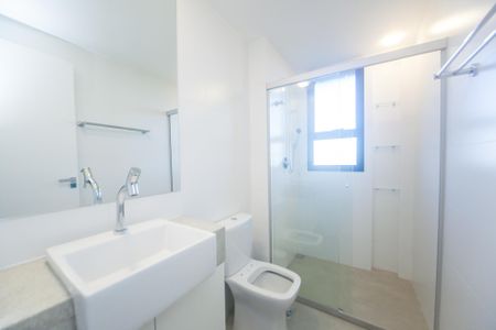 Studio para alugar com 66m², 1 quarto e 2 vagas Studio para alugar com 66m², 1 quarto e 2 vagasBanheiro