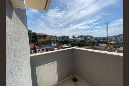 Vista de casa à venda com 4 quartos, 250m² em Cantagalo, Niterói