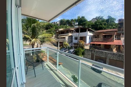 Varanda de casa à venda com 4 quartos, 250m² em Cantagalo, Niterói