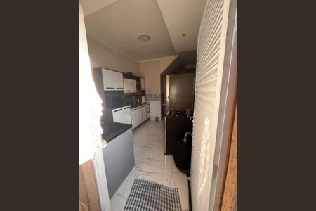 Cozinha de casa de condomínio para alugar com 2 quartos, 65m² em Balneario Japurá, Praia Grande