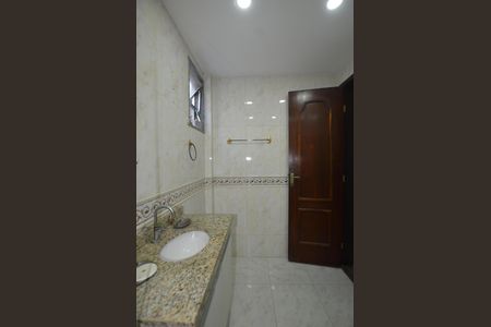 Banheiro Social de casa para alugar com 3 quartos, 350m² em Vila Valqueire, Rio de Janeiro