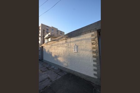 Fachada de casa para alugar com 3 quartos, 350m² em Vila Valqueire, Rio de Janeiro