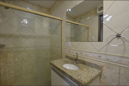 Casa à venda com 350m², 3 quartos e 4 vagasBanheiro da Suíte