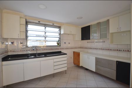 Casa à venda com 350m², 3 quartos e 4 vagasCozinha