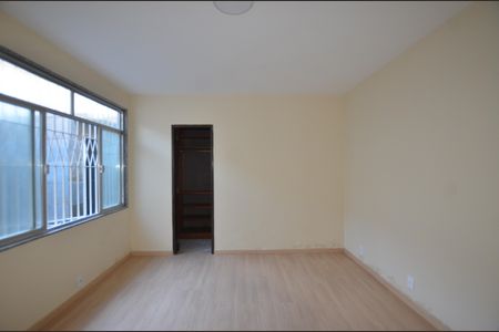 Casa à venda com 350m², 3 quartos e 4 vagasQuarto 1 Suíte