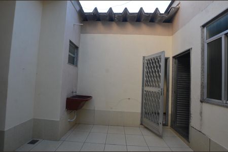 Casa à venda com 350m², 3 quartos e 4 vagasArea de Serviço