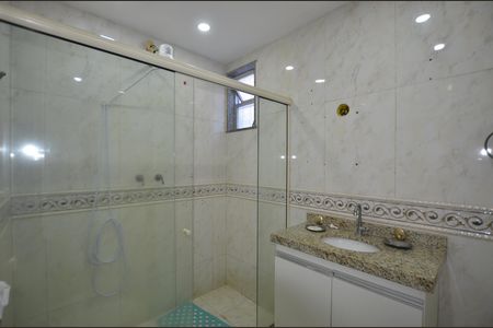Casa à venda com 350m², 3 quartos e 4 vagasBanheiro Social