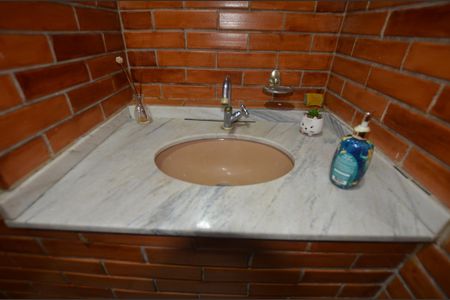 Casa à venda com 350m², 3 quartos e 4 vagasLavado