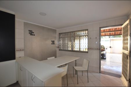 Casa à venda com 350m², 3 quartos e 4 vagasCozinha