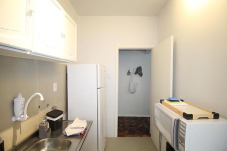 Apartamento à venda com 75m², 2 quartos e sem vagaCozinha