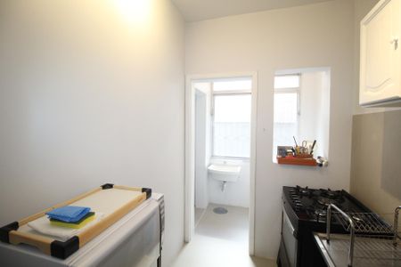 Apartamento à venda com 75m², 2 quartos e sem vagaCozinha