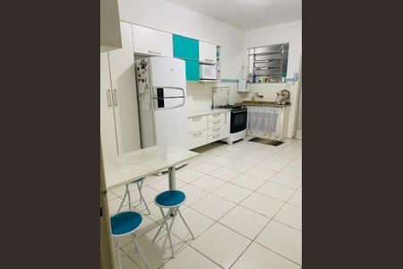 Apartamento à venda com 100m², 2 quartos e sem vaga