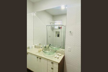 Apartamento à venda com 100m², 2 quartos e sem vaga