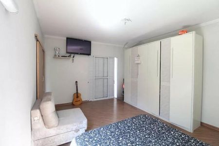 Casa à venda com 6 quartos, 232m² em Jardim Las Vegas, Santo André