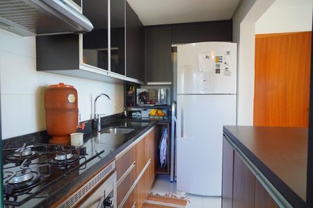 Cozinha de apartamento à venda com 3 quartos, 70m² em Partenon, Porto Alegre