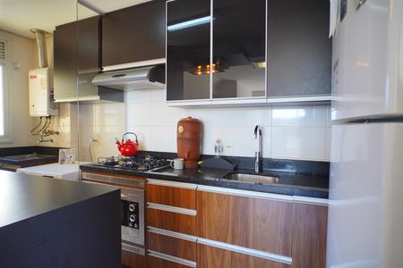 Cozinha de apartamento à venda com 3 quartos, 70m² em Partenon, Porto Alegre