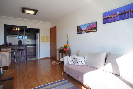 Apartamento à venda com 70m², 3 quartos e 1 vaga Apartamento à venda com 70m², 3 quartos e 1 vagaSala
