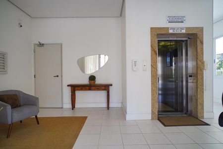 Apartamento à venda com 70m², 3 quartos e 1 vaga Apartamento à venda com 70m², 3 quartos e 1 vagaHall de entrada