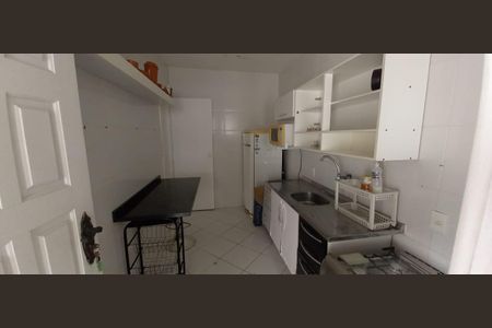 Casa de condomínio à venda com 400m², 3 quartos e 2 vagas