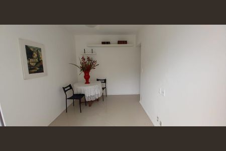 Casa de condomínio à venda com 400m², 3 quartos e 2 vagas
