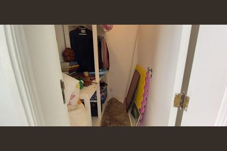 Casa de condomínio à venda com 400m², 3 quartos e 2 vagas