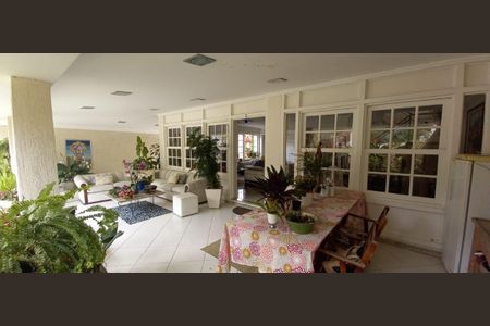 Casa de condomínio à venda com 400m², 3 quartos e 2 vagas
