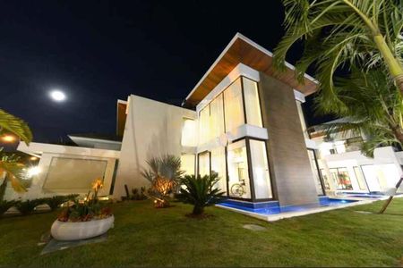 Casa de condomínio à venda com 906m², 5 quartos e 3 vagas