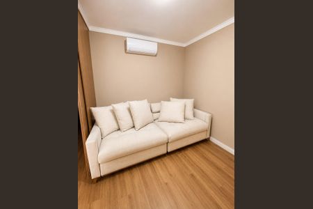 Quarto de casa de condomínio à venda com 4 quartos, 240m² em Parque Jabaquara, São Paulo