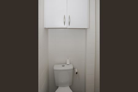 Apartamento para alugar com 178m², 3 quartos e 2 vagas Apartamento para alugar com 178m², 3 quartos e 2 vagasBanheiro de serviço