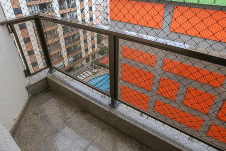 Apartamento para alugar com 178m², 3 quartos e 2 vagas Apartamento para alugar com 178m², 3 quartos e 2 vagasSuíte