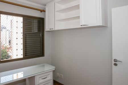 Apartamento para alugar com 178m², 3 quartos e 2 vagas Apartamento para alugar com 178m², 3 quartos e 2 vagasQuarto 3