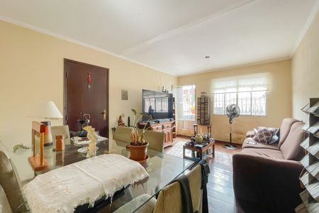 Casa à venda com 2 quartos, 180m² em Cidade São Francisco, São Paulo