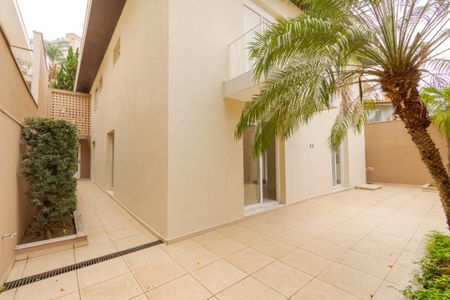 Casa de condomínio à venda com 425m², 4 quartos e 7 vagas