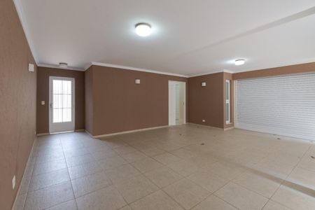 Casa de condomínio à venda com 425m², 4 quartos e 7 vagas