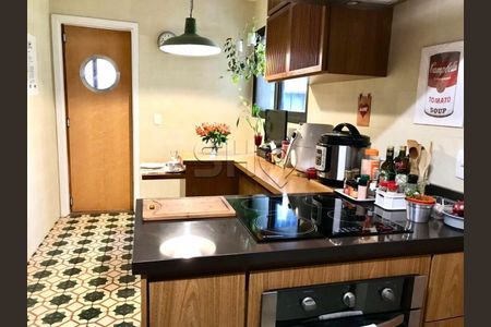 Apartamento à venda com 3 quartos, 160m² em Cerqueira César, São Paulo