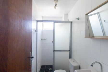 Banheiro Social de apartamento para alugar com 1 quarto, 33m² em Batel, Curitiba
