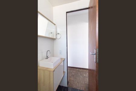 Banheiro Social de apartamento para alugar com 1 quarto, 33m² em Batel, Curitiba
