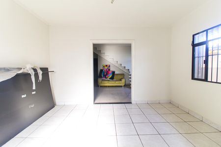 Casa para alugar com 152m², 3 quartos e 1 vaga Casa para alugar com 152m², 3 quartos e 1 vagaSala de Jantar Casa 1