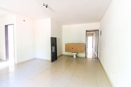 Casa para alugar com 152m², 3 quartos e 1 vaga Casa para alugar com 152m², 3 quartos e 1 vagaQuarto 3 Suíte Casa 2