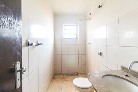 Casa para alugar com 152m², 3 quartos e 1 vaga Casa para alugar com 152m², 3 quartos e 1 vagaBanheiro Casa 1